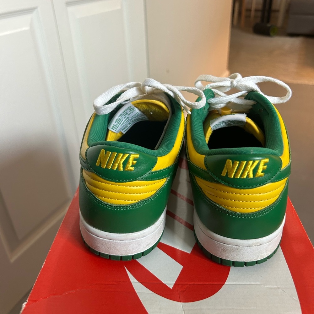 Nike Dunk Brazil View 3